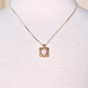 14K Moonstone Pendant Necklace