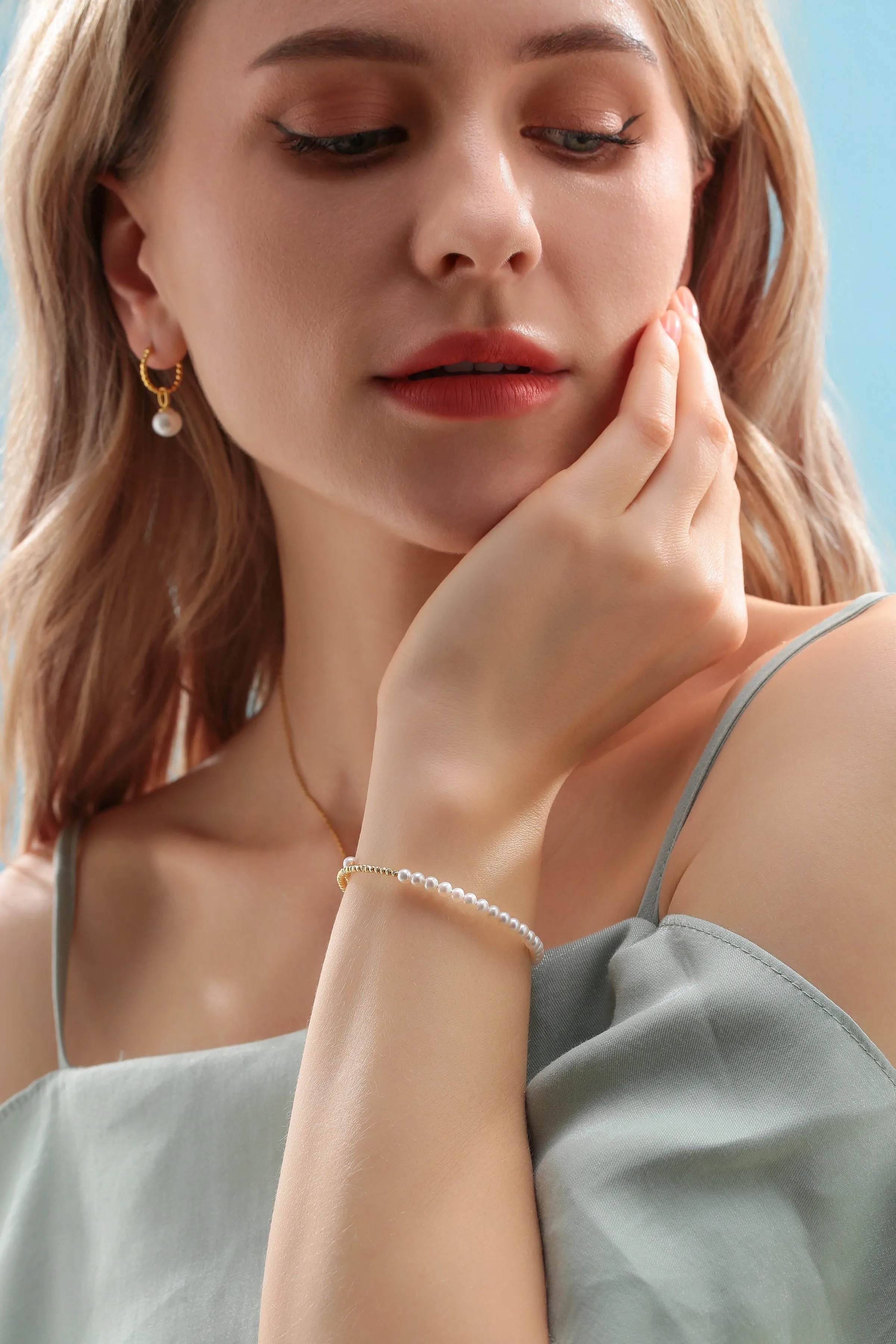 8-9mm Freshwater Pearl & Twist Hoop Detachable Earrings
