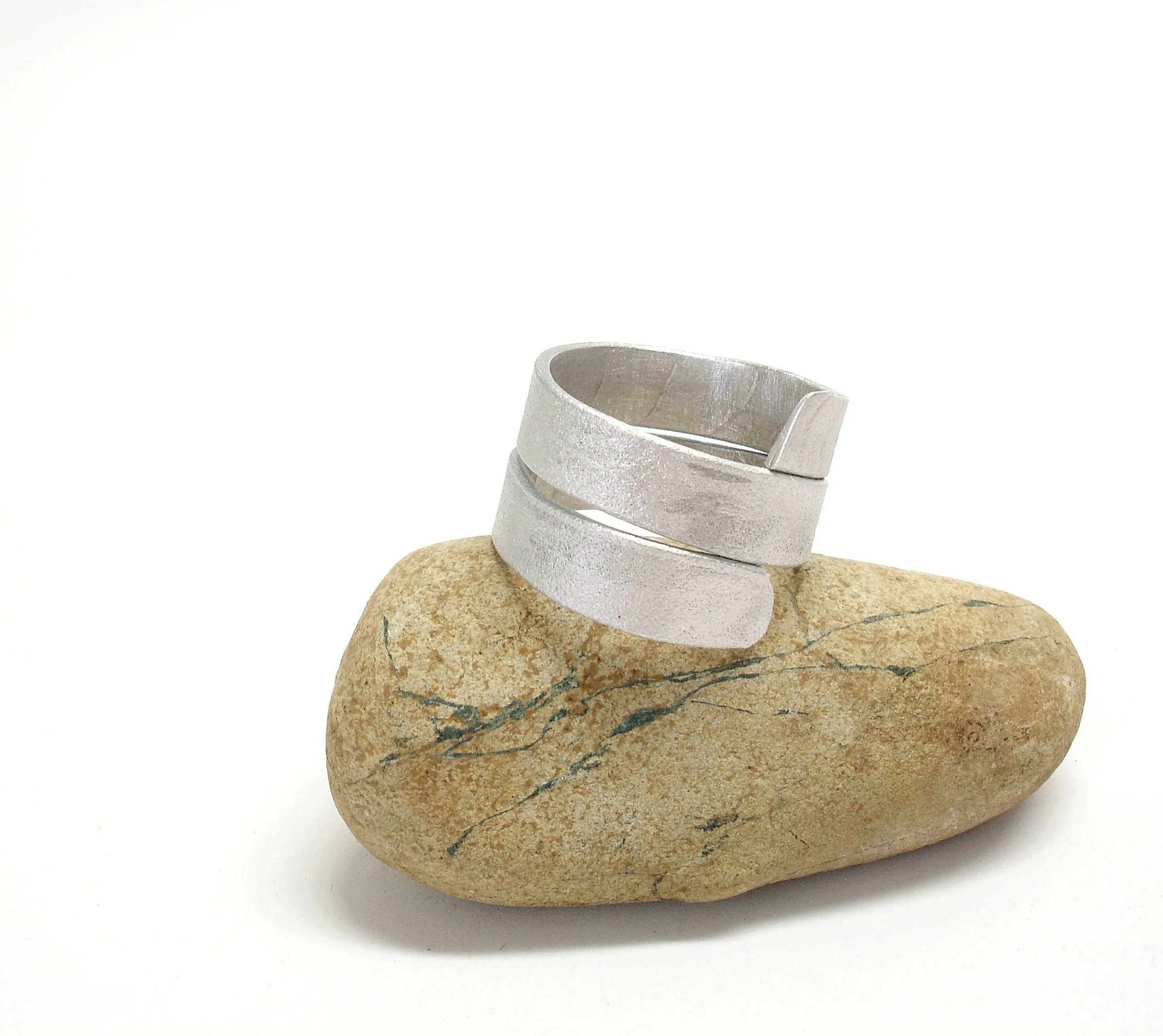Aluminum ring. Wide band ring Womens statement ring. Aluminium ring. Contemporary jewelry Aluminium jewelry