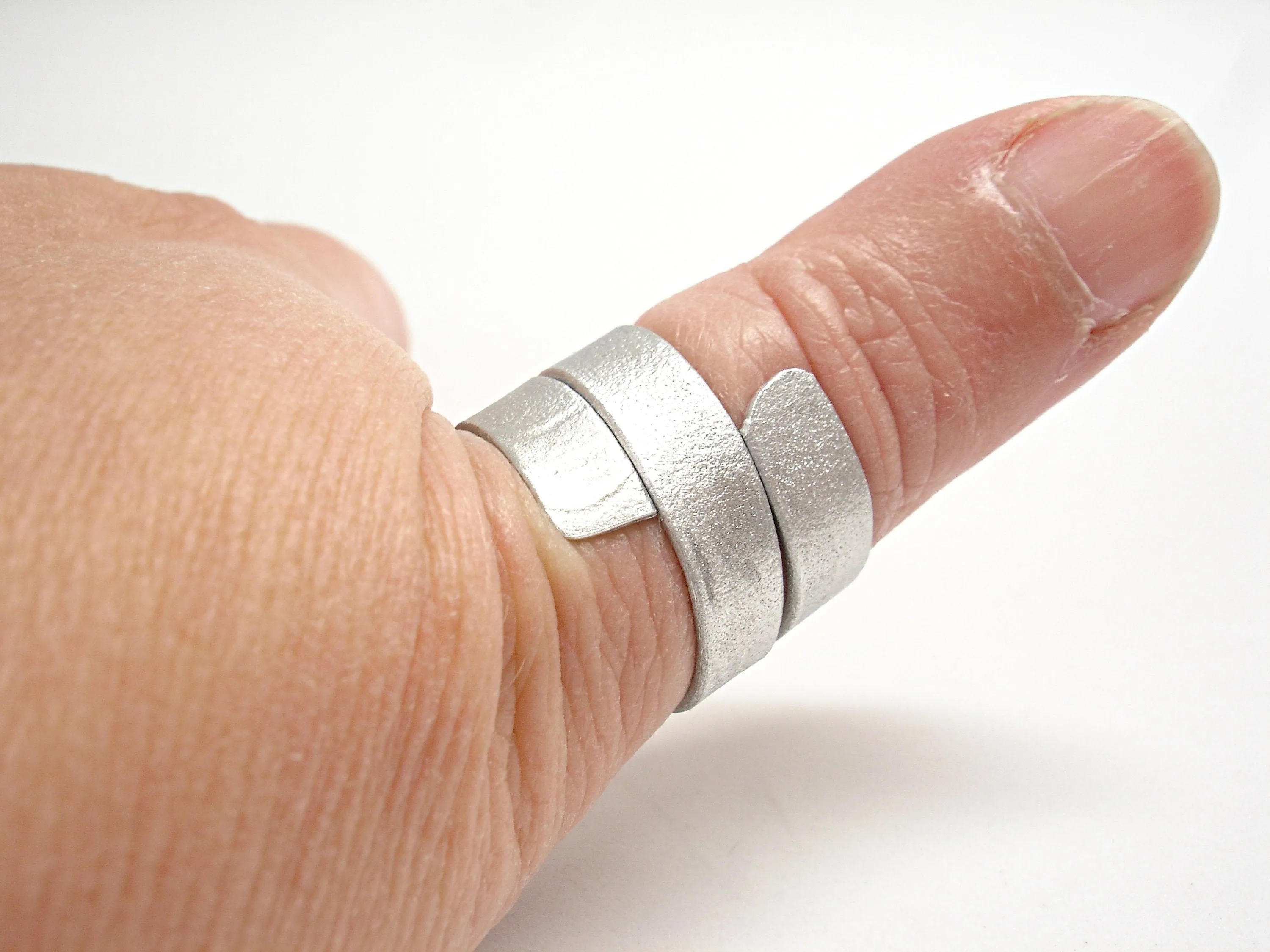 Aluminum ring. Wide band ring Womens statement ring. Aluminium ring. Contemporary jewelry Aluminium jewelry