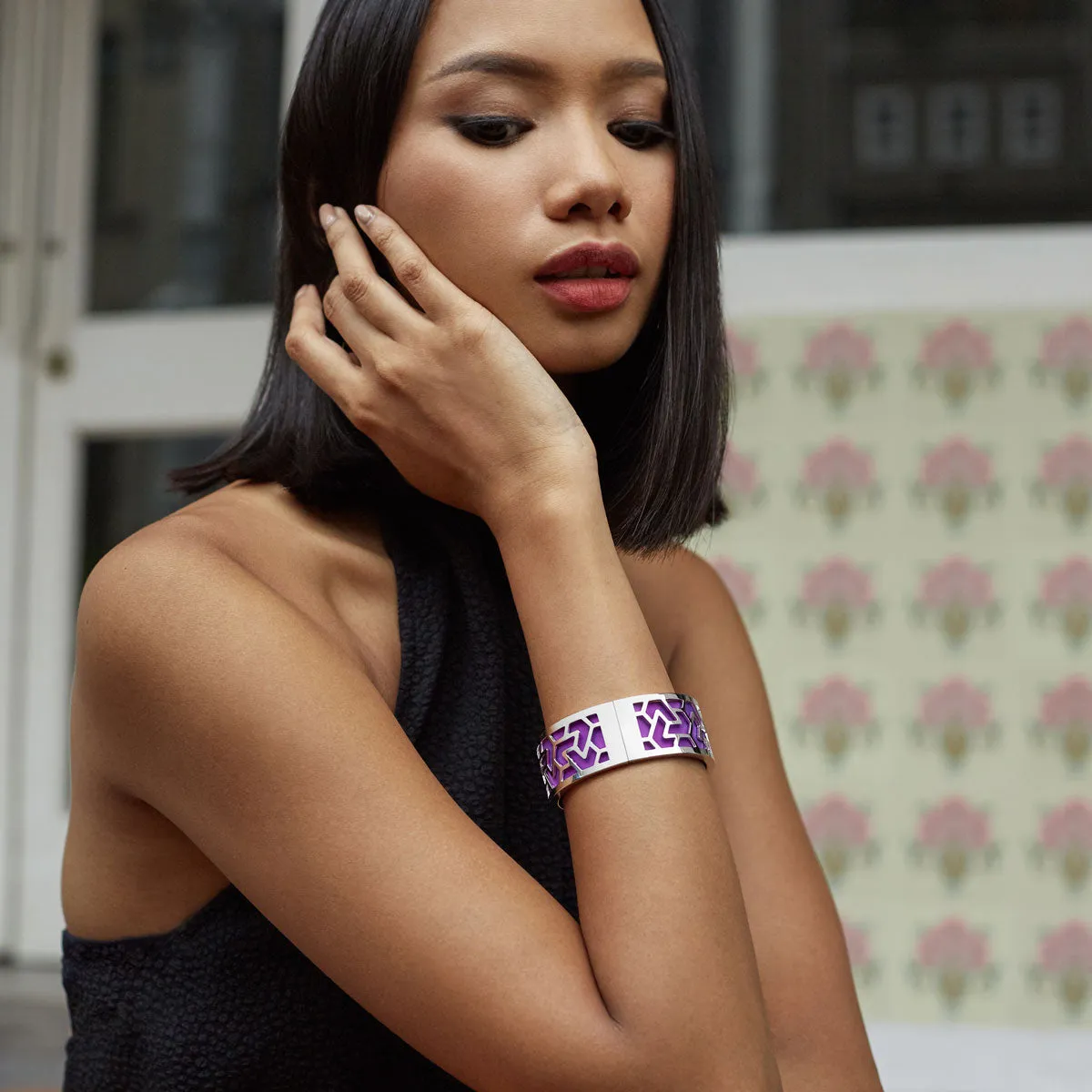 Iskandar Bangle - Obsidian Black