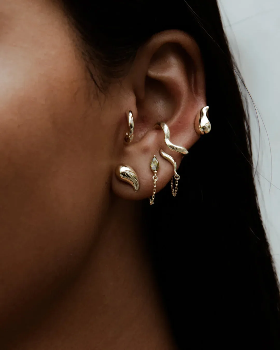 MARQUISE CHAIN STUDS | PERIDOT - 18K GOLD PLATING