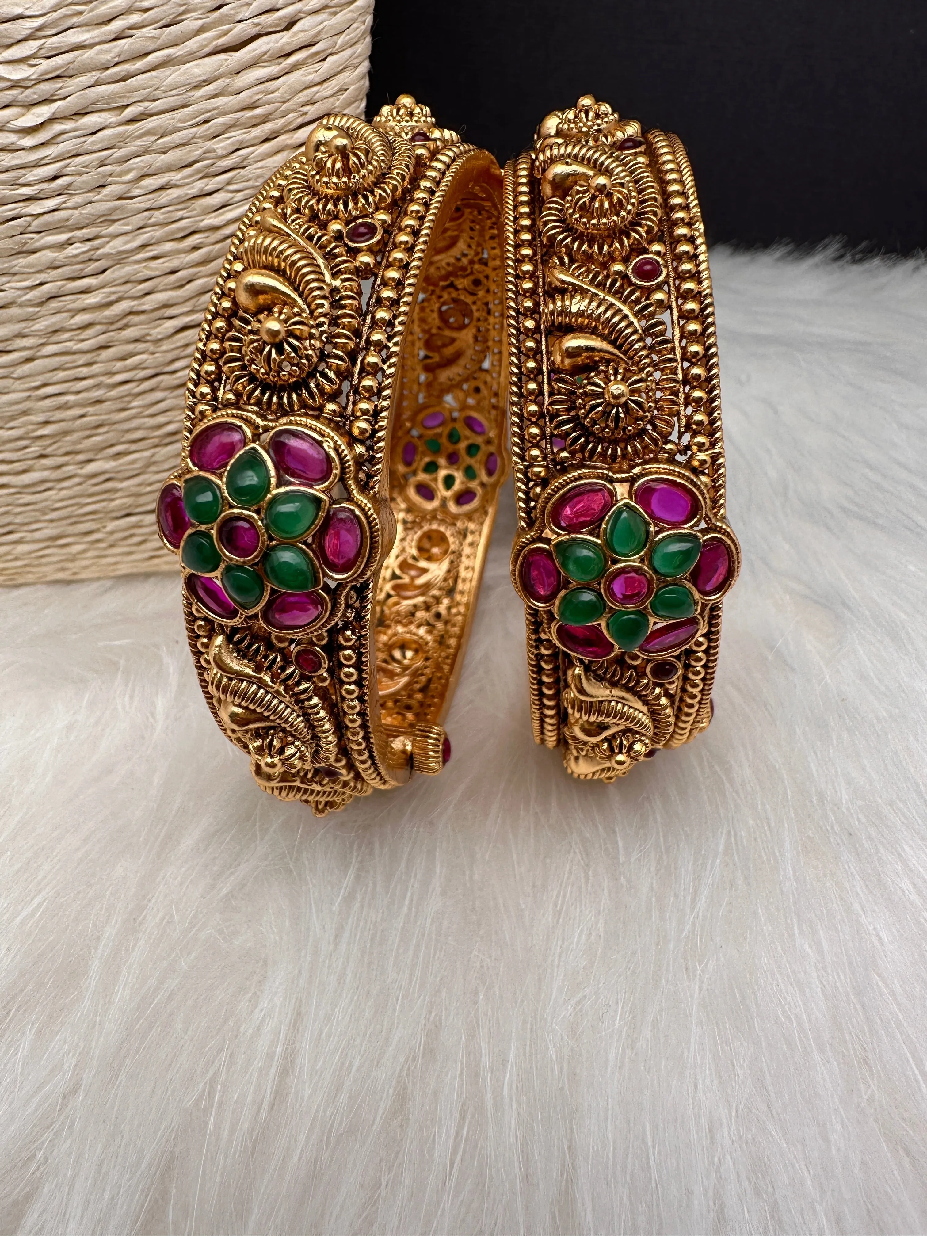 Matte Nakshi Openable Kada Bangles