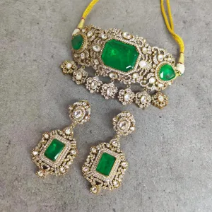 Meera choker set