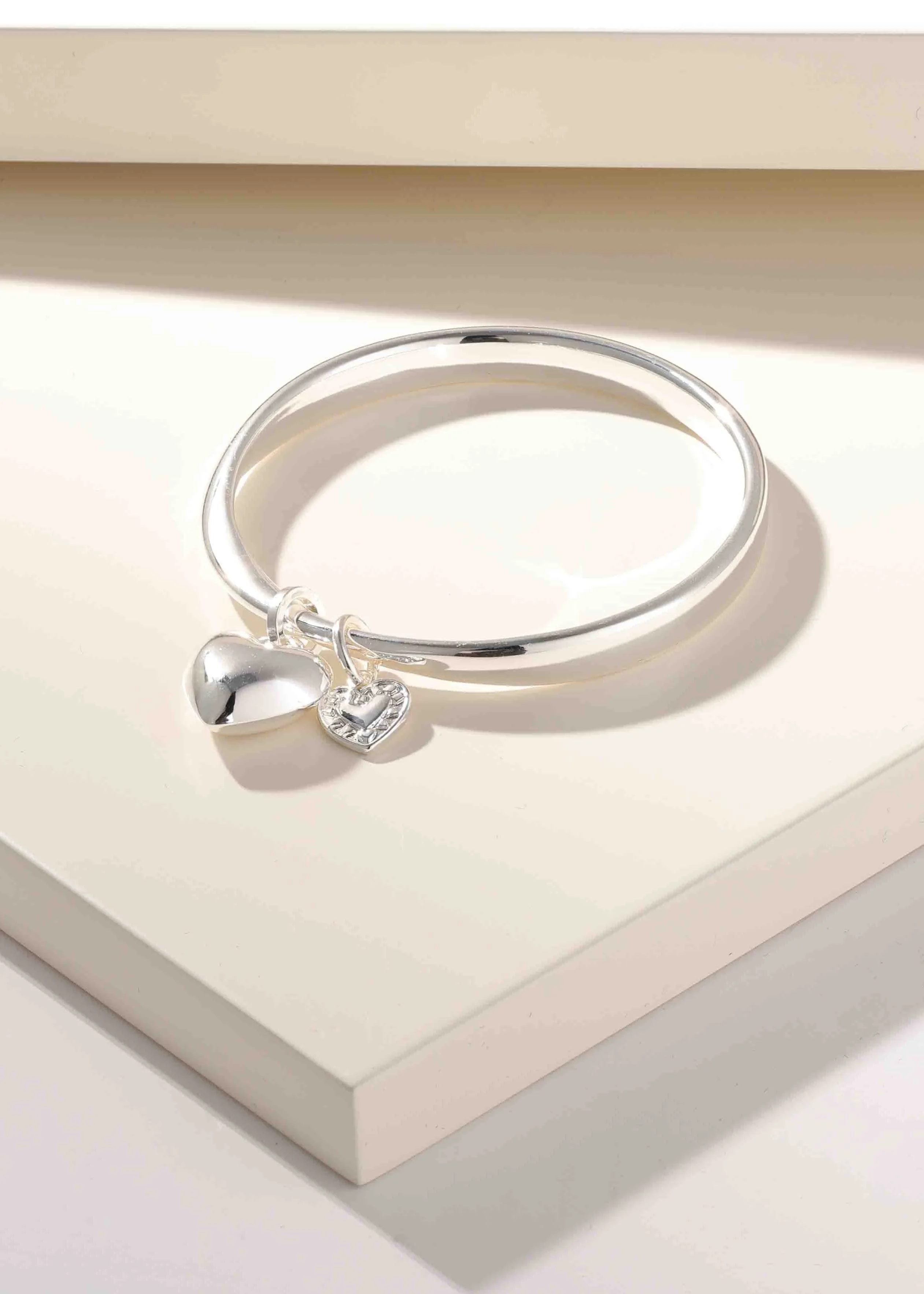 Merx - Heart Charm Bangle