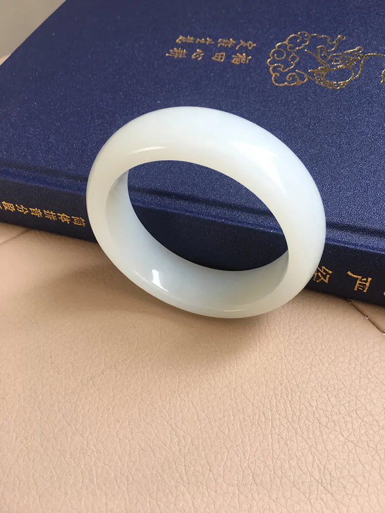 Natural Jade Bangle Nephrite Bangle Internal Diameter 53.8mm NBE035