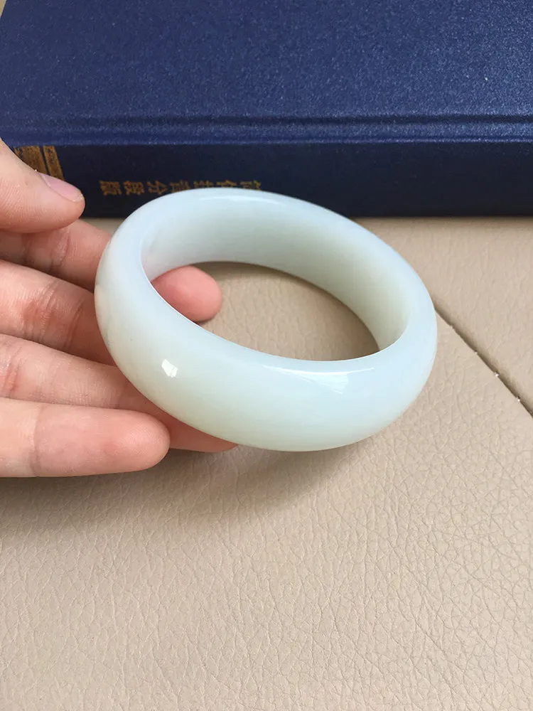 Natural Jade Bangle Nephrite Bangle Internal Diameter 53.8mm NBE035