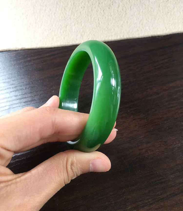 Natural Jade Bangle Nephrite Bangle Internal Diameter 58.7mm NBE049