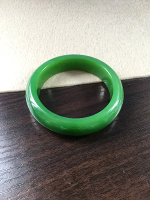 Natural Jade Bangle Nephrite Bangle Internal Diameter 58.7mm NBE049