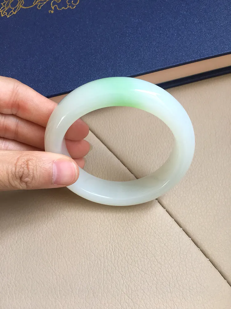 Natural Jade Bangle Nephrite Bangle Internal Diameter 59mm NBE036