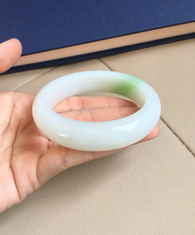 Natural Jade Bangle Nephrite Bangle Internal Diameter 59mm NBE036