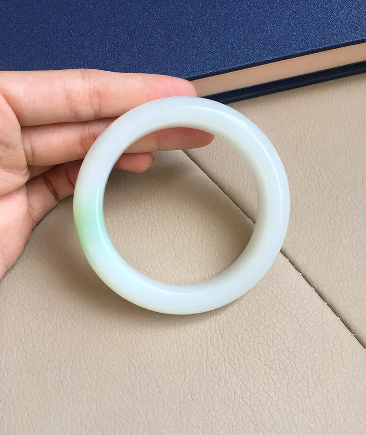 Natural Jade Bangle Nephrite Bangle Internal Diameter 59mm NBE036