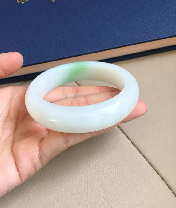 Natural Jade Bangle Nephrite Bangle Internal Diameter 59mm NBE036