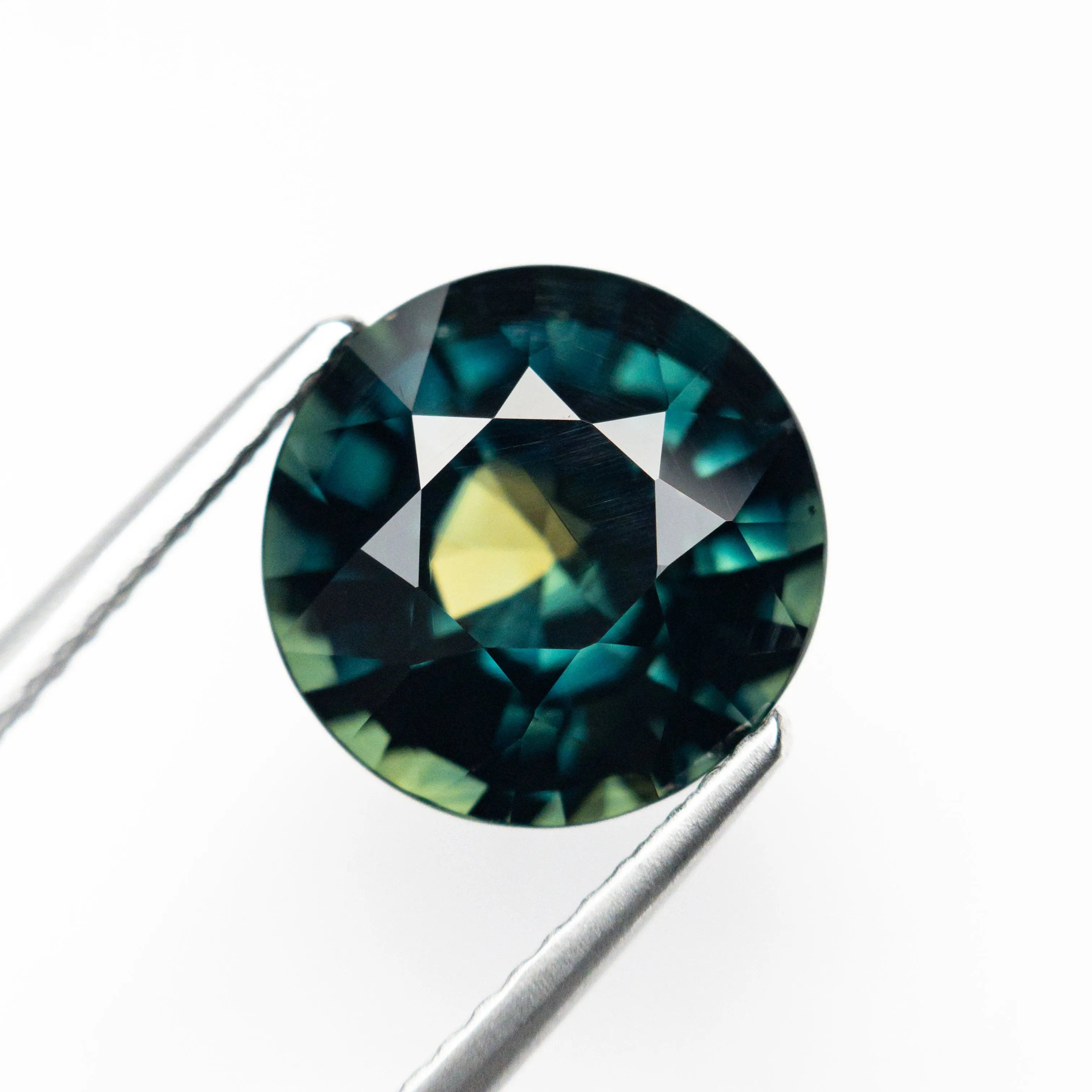 Parti Green-Blue Brilliant Sapphire - 5.05ct Round