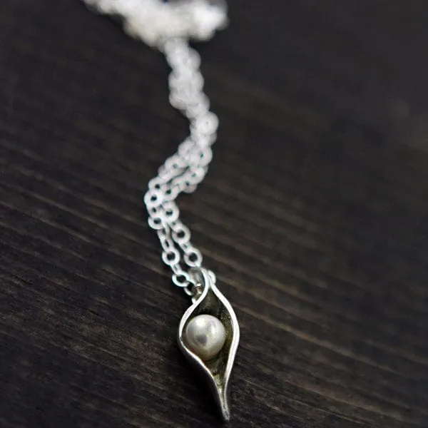 Pea In A Pod Pearl Necklace