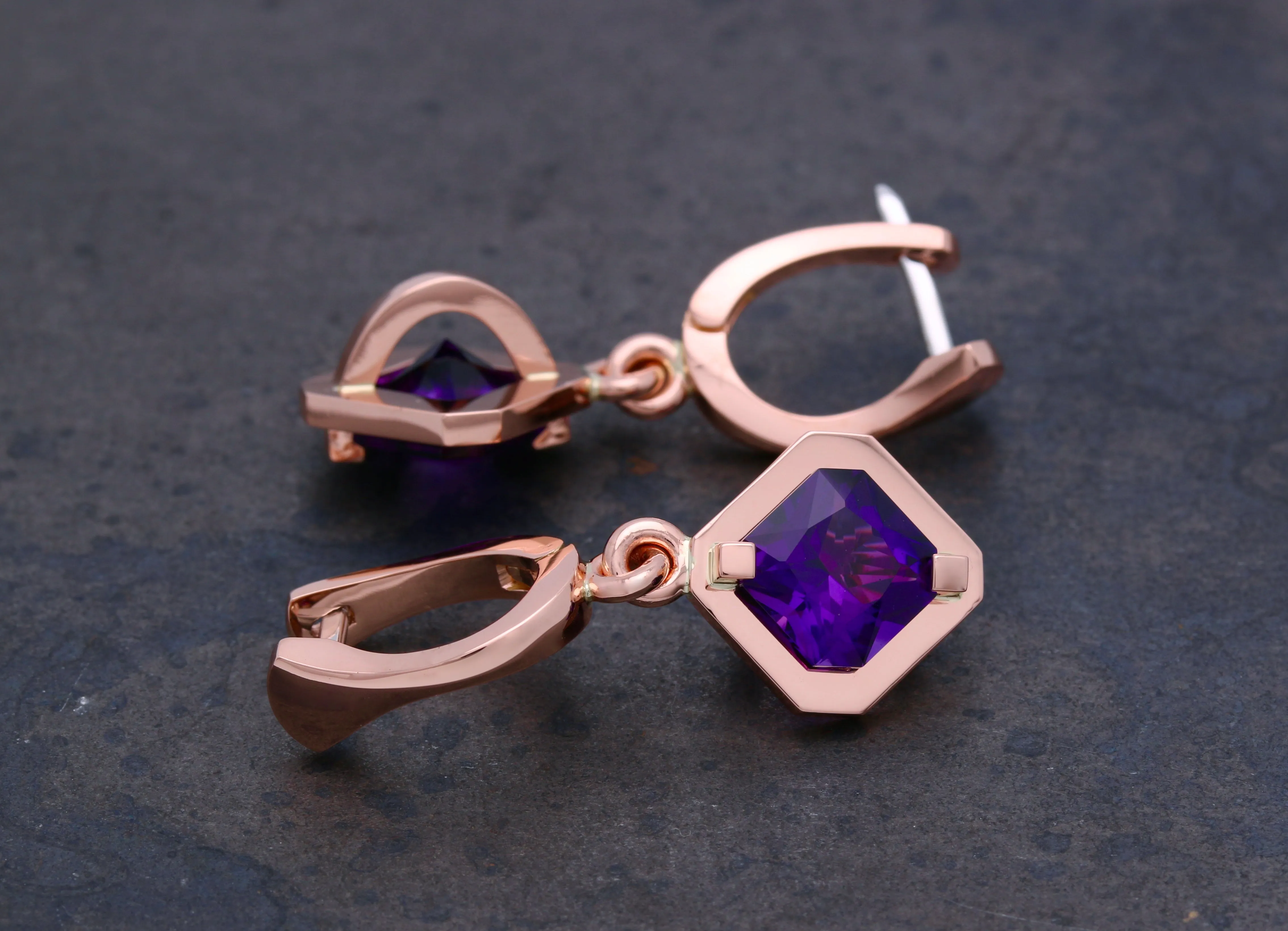 Pira Earrings