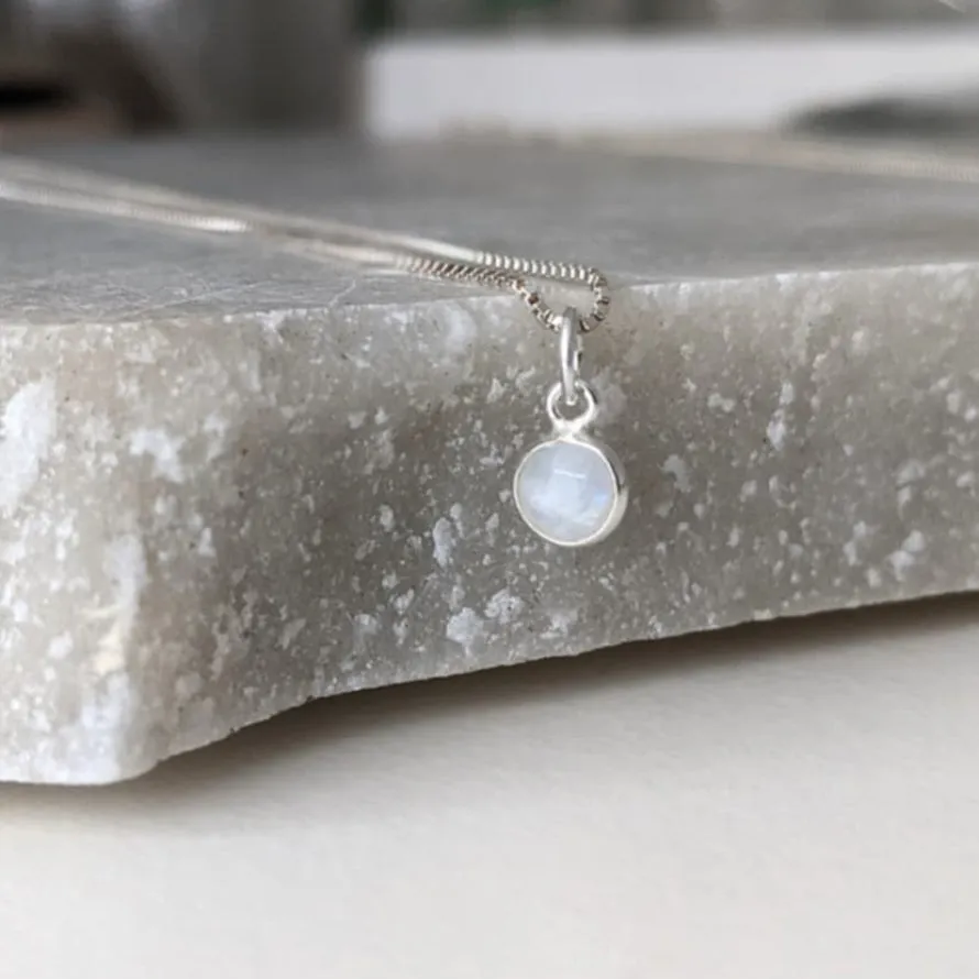 Rainbow Moonstone Gemstone Necklace
