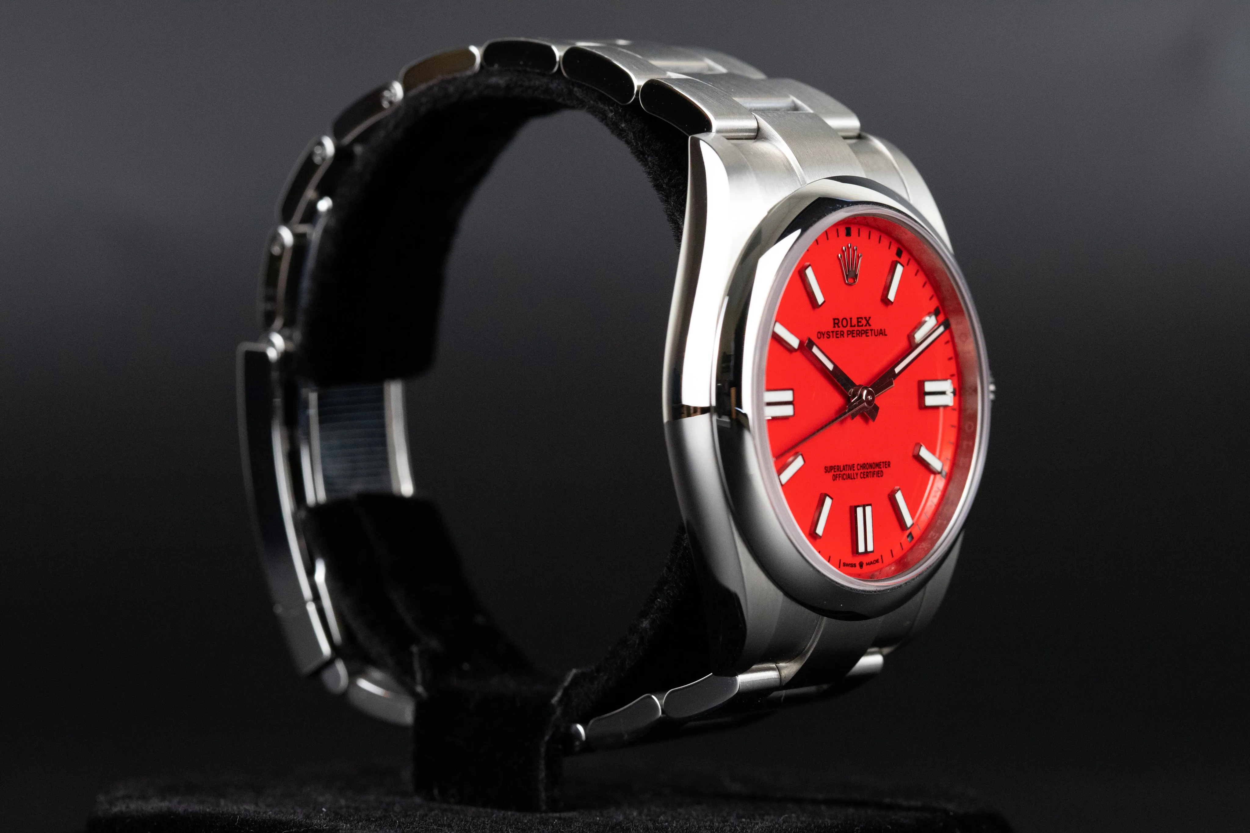 Rolex<br>124300 Oyster Perpetual 41mm Coral Red Dial