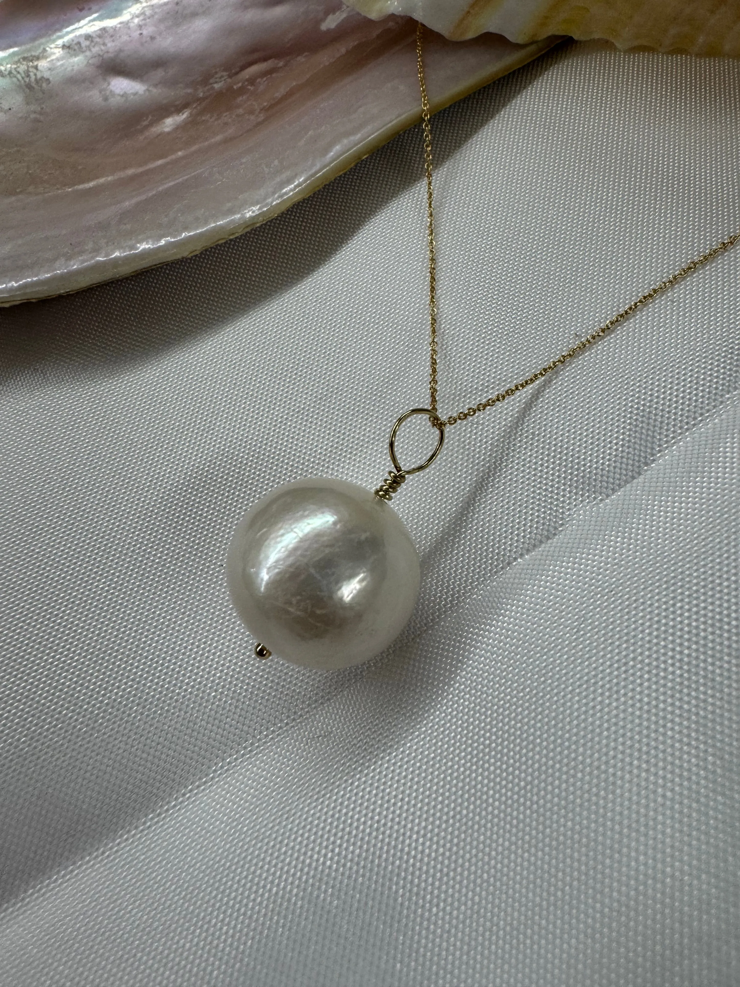 Round Pearl on Chain