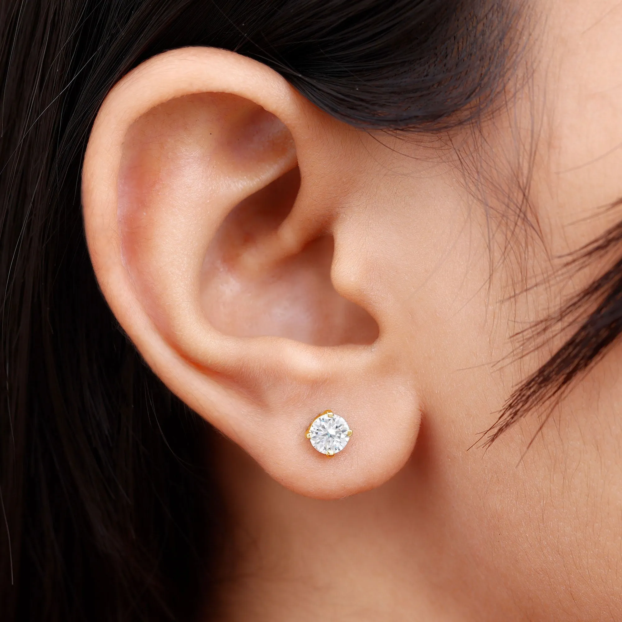 Round Shape Moissanite Solitaire Stud Earrings