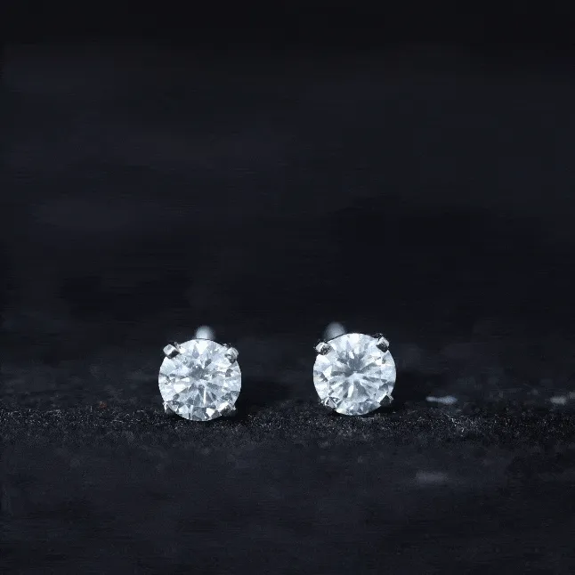 Round Shape Moissanite Solitaire Stud Earrings