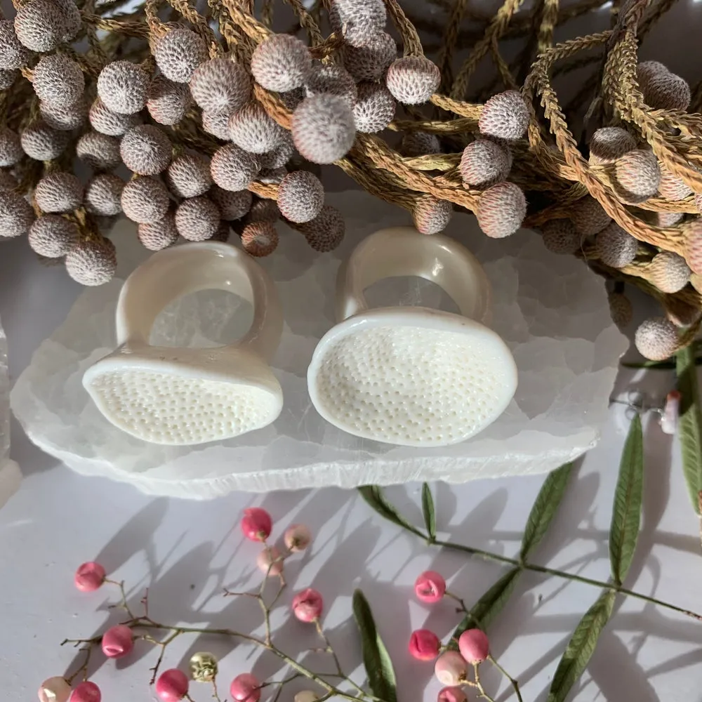 Round white ‘rock coral’ porcelain ring, choose a size