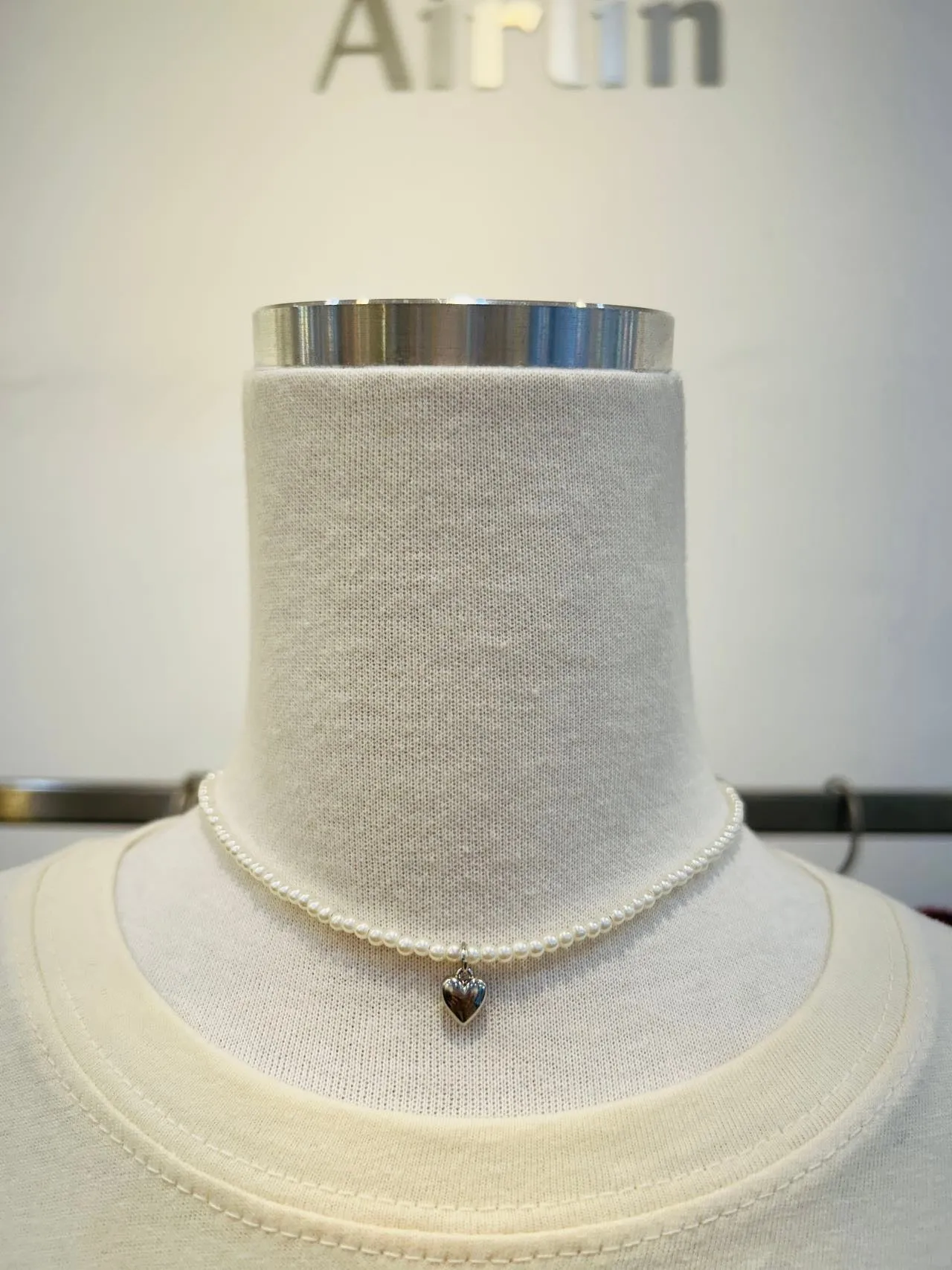 Small silver heart pearl necklace