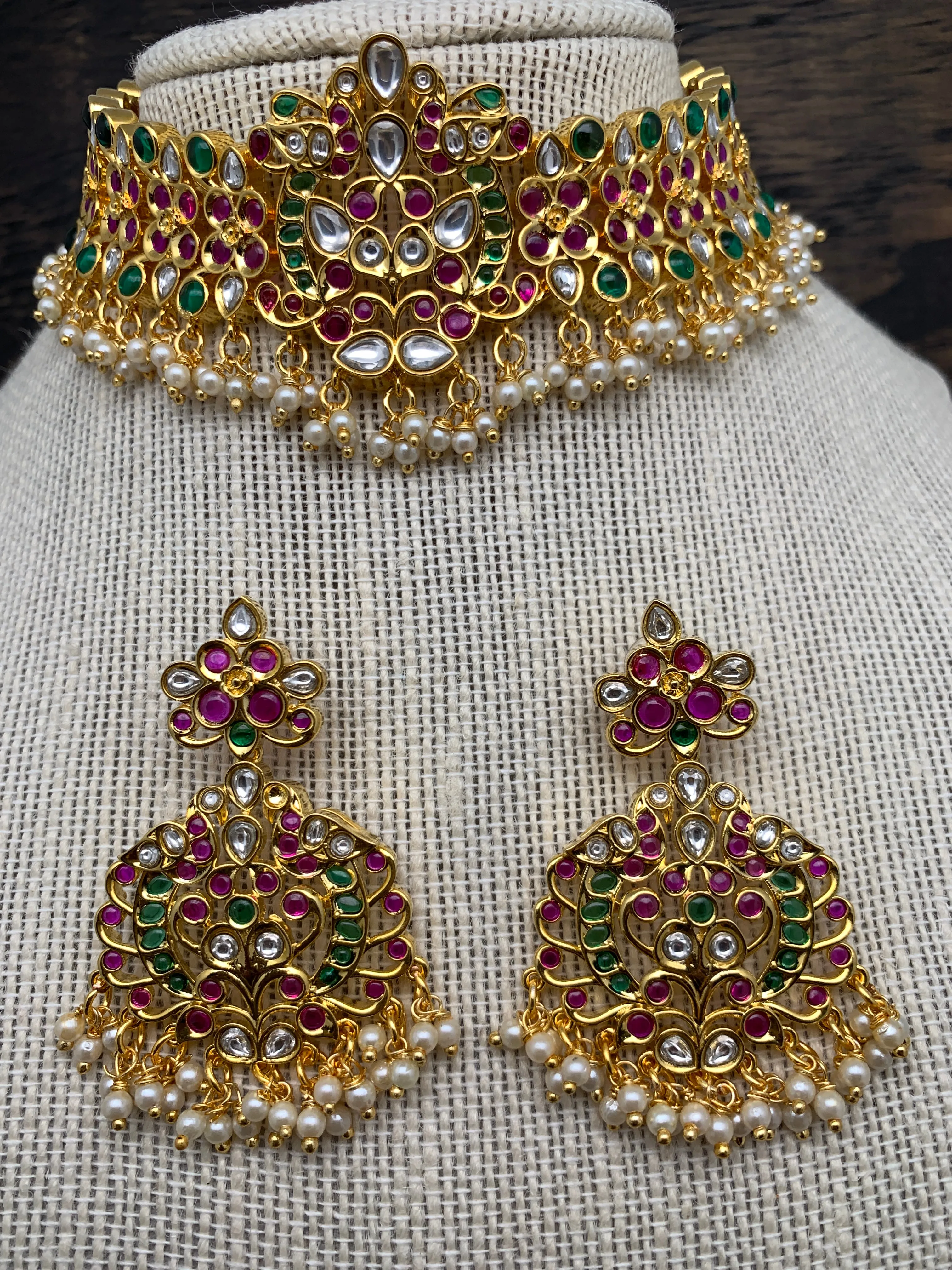 Traditional Gold Finish Red Green Kemp CZ Choker