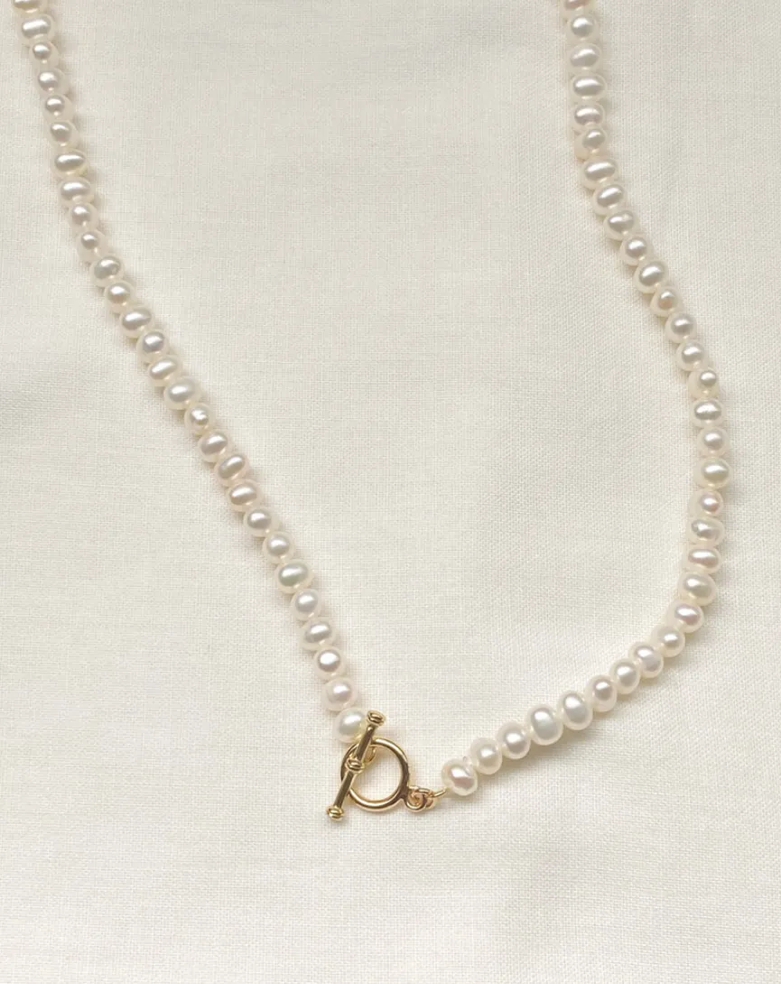 TS Adeline Pearl Strand Choker
