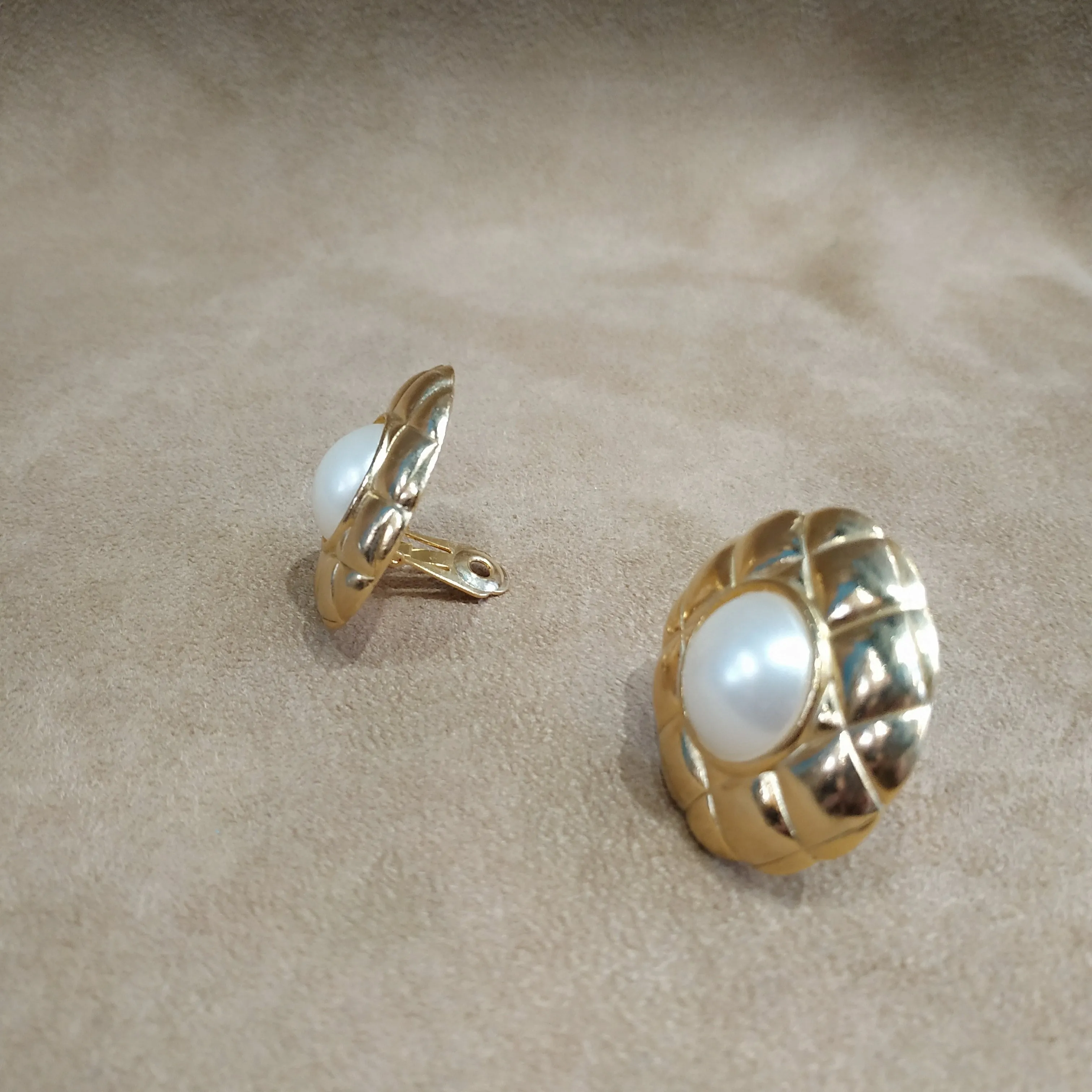 Vintage Gold Pearl Quilted Earrings Clip On